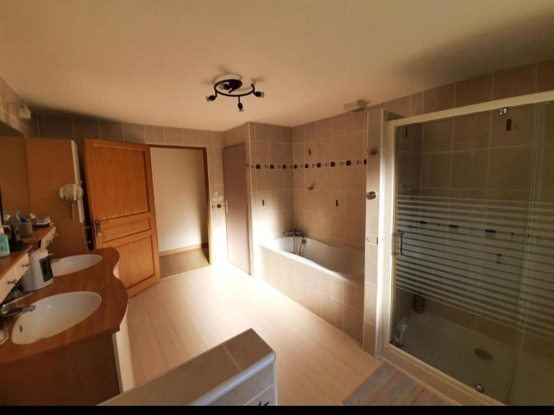 L'Arbonnaise Apartment Bilik gambar